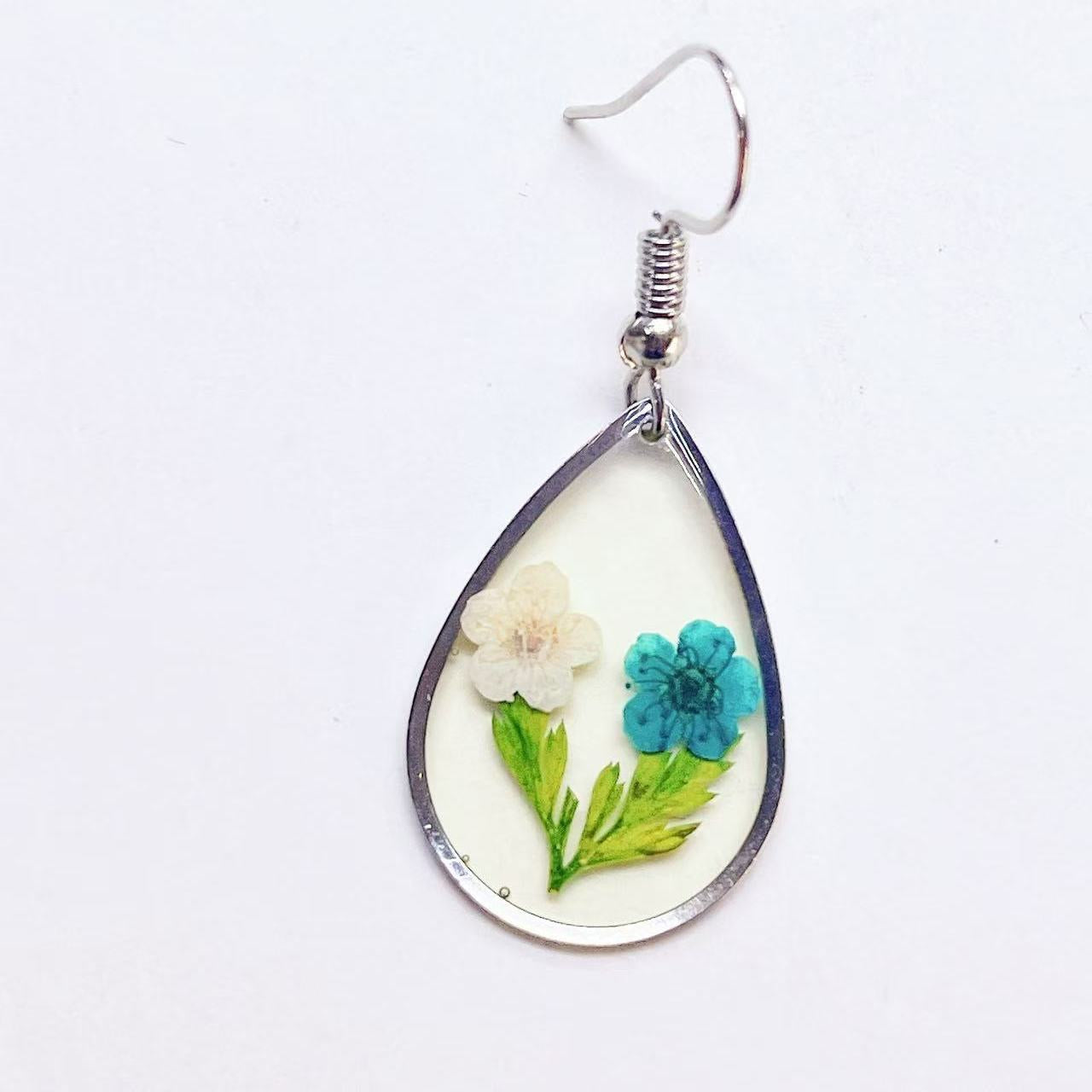 Pressed Flower Jewelry, Unique Resin Dried Flower