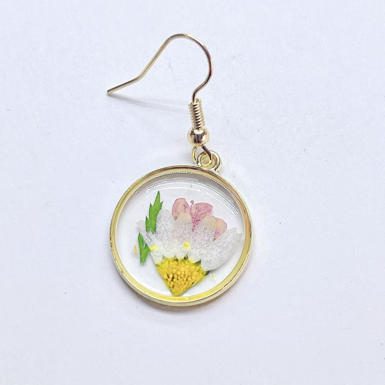 Pressed Flower Jewelry, Unique Resin Dried Flower
